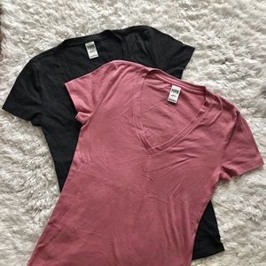 PINK Victoria’s Secret V-neck T-shirt bundle
